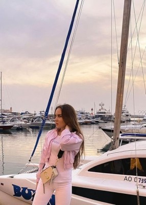 Проститутка Айша